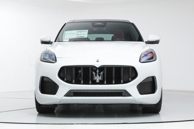 new 2026 Maserati Grecale car, priced at $92,315