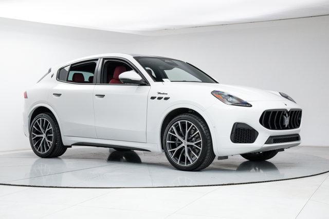 new 2026 Maserati Grecale car, priced at $92,315