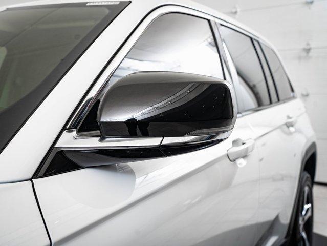 used 2023 Jeep Grand Cherokee car, priced at $28,998