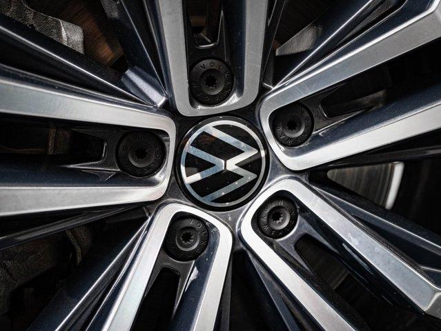 used 2021 Volkswagen Atlas car, priced at $25,998