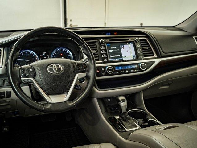 used 2015 Toyota Highlander car, priced at $14,598