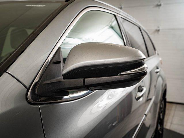 used 2015 Toyota Highlander car, priced at $14,598