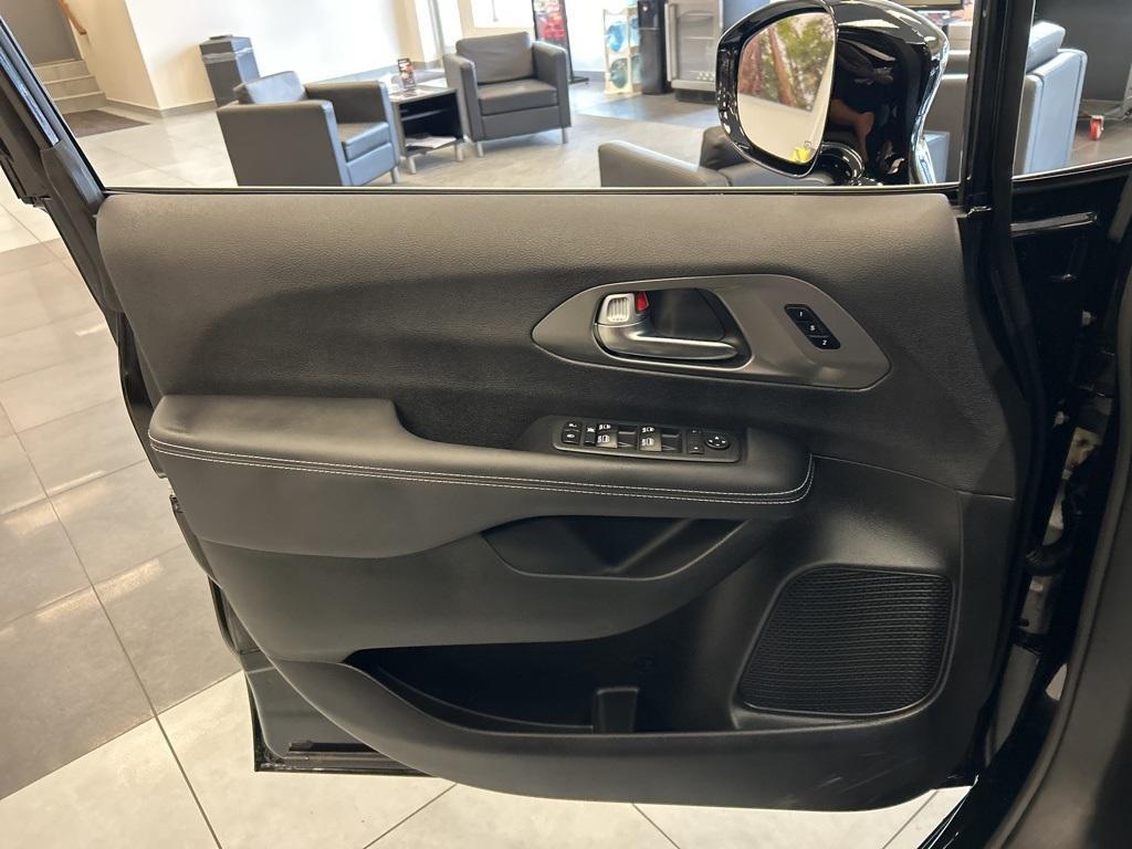 new 2026 Chrysler Pacifica car, priced at $44,316