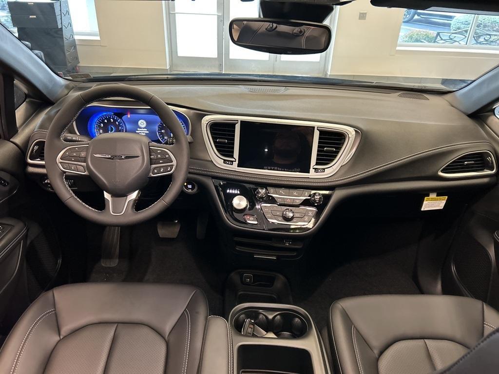 new 2026 Chrysler Pacifica car, priced at $44,316