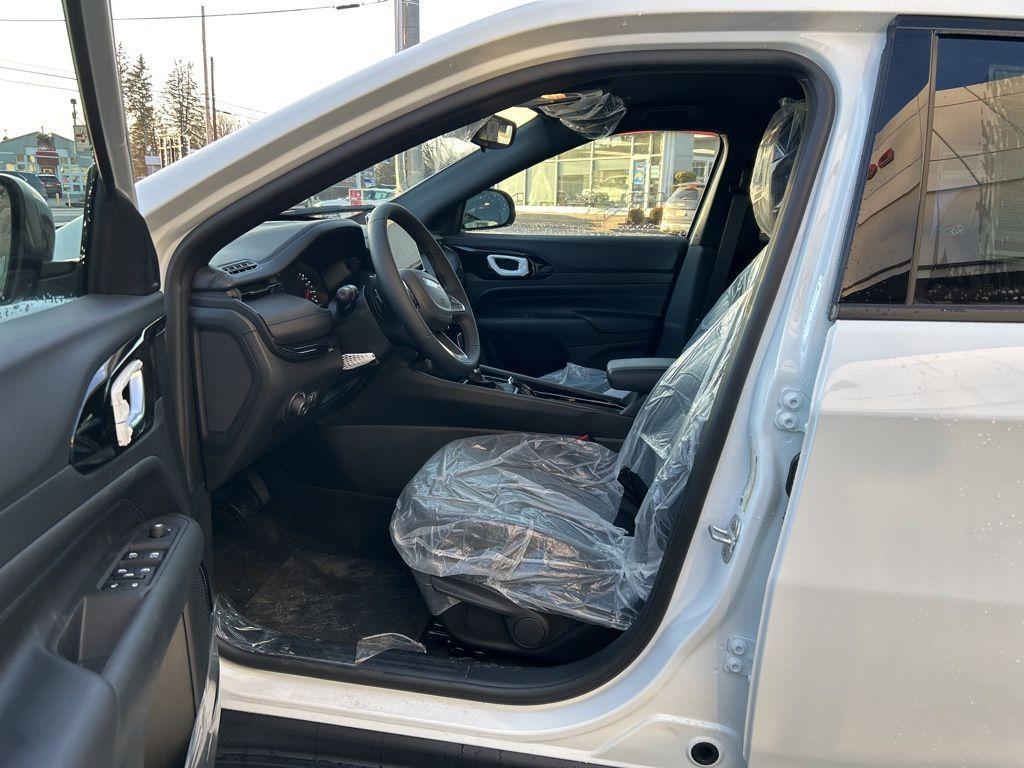 new 2026 Jeep Compass car, priced at $32,780