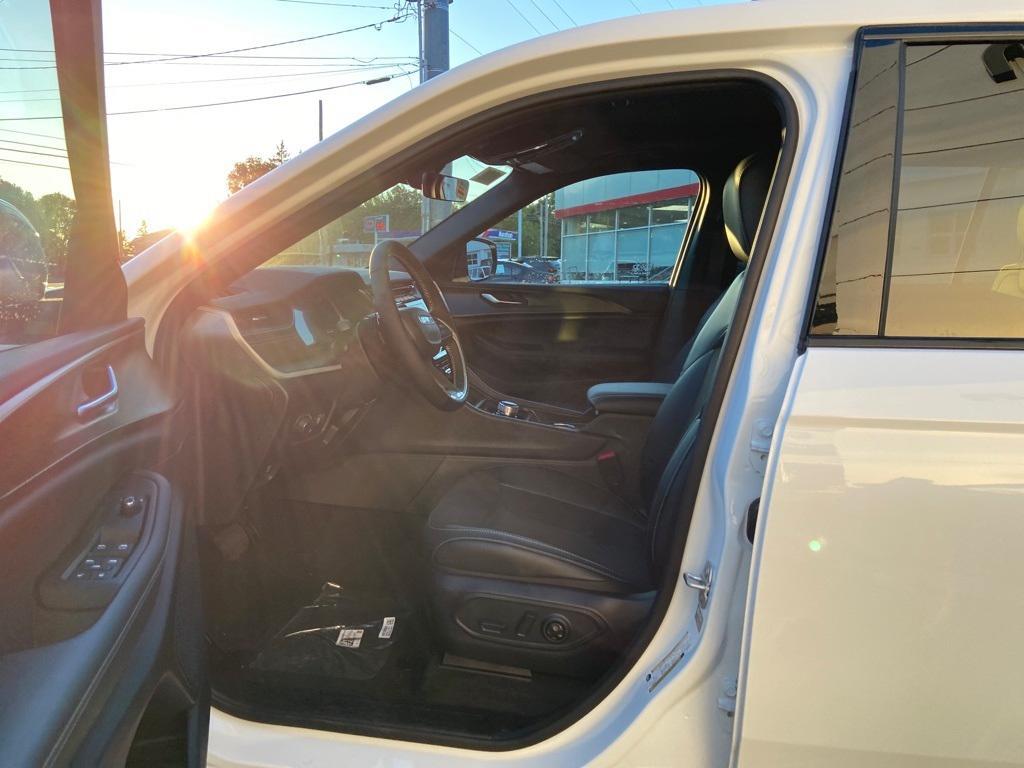 new 2025 Jeep Grand Cherokee L car, priced at $40,635