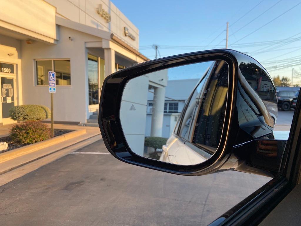 new 2025 Jeep Grand Cherokee L car, priced at $40,635