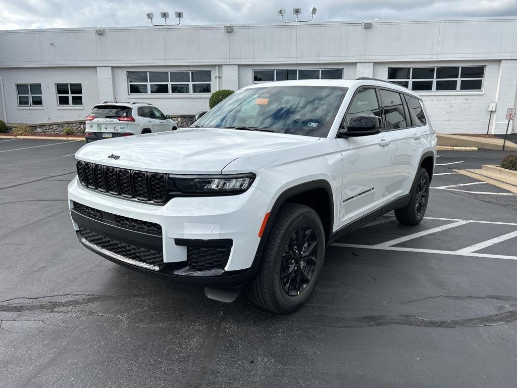 new 2025 Jeep Grand Cherokee L car, priced at $38,510