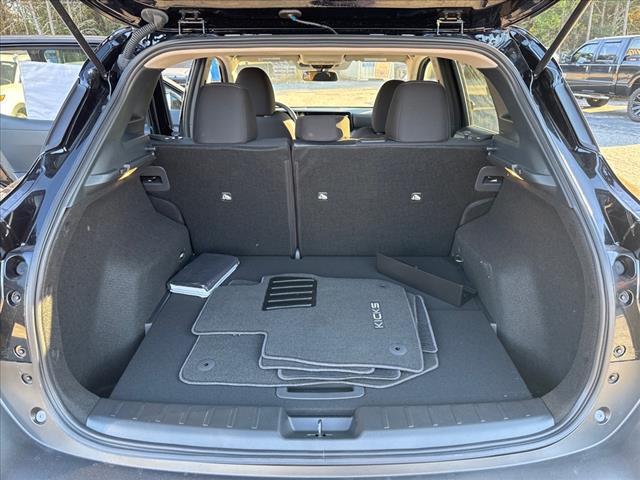new 2025 Nissan Kicks car, priced at $21,500