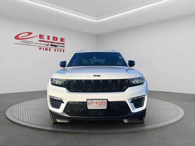 new 2025 Jeep Grand Cherokee car, priced at $45,116