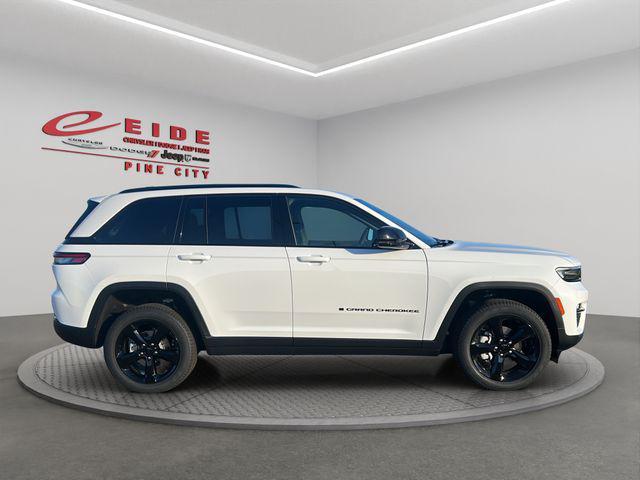 new 2025 Jeep Grand Cherokee car, priced at $45,116
