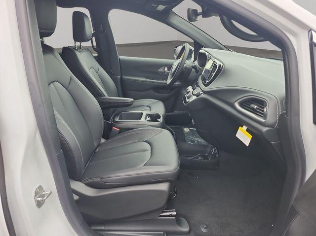 new 2026 Chrysler Pacifica car, priced at $44,035