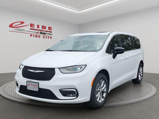 new 2026 Chrysler Pacifica car, priced at $44,035