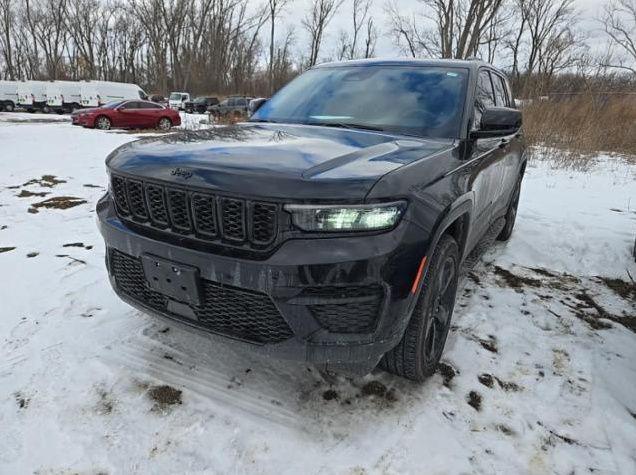 used 2023 Jeep Grand Cherokee car, priced at $32,500