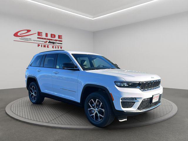 new 2025 Jeep Grand Cherokee car, priced at $40,557
