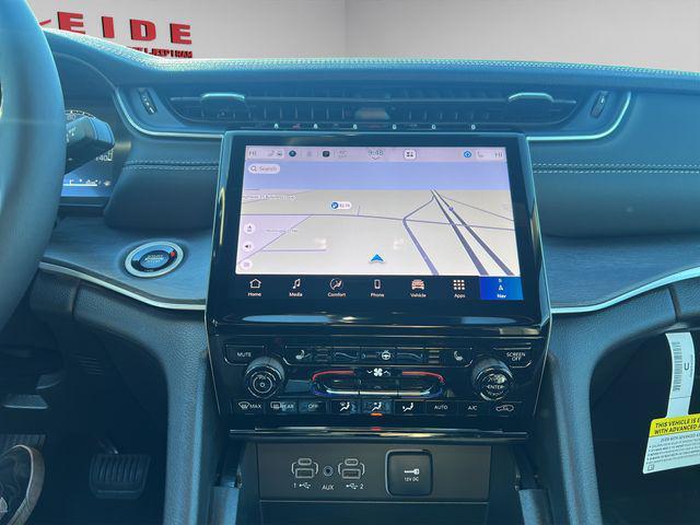 new 2025 Jeep Grand Cherokee car, priced at $40,557