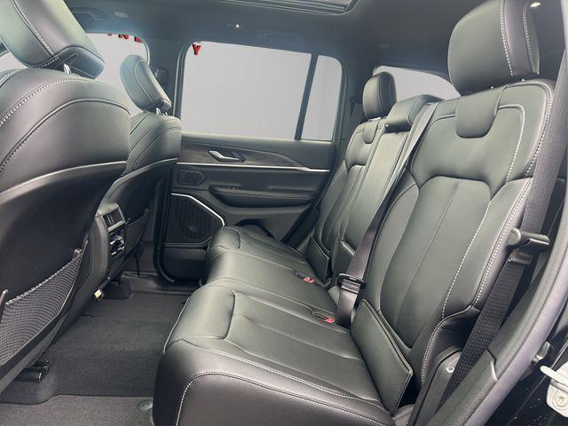 new 2026 Jeep Grand Cherokee car, priced at $48,609