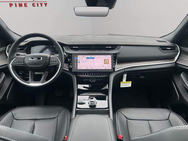 new 2026 Jeep Grand Cherokee car, priced at $48,609