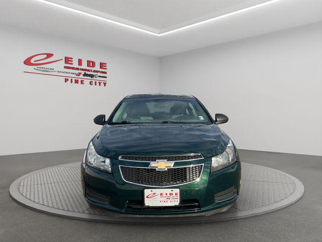 used 2014 Chevrolet Cruze car, priced at $4,000