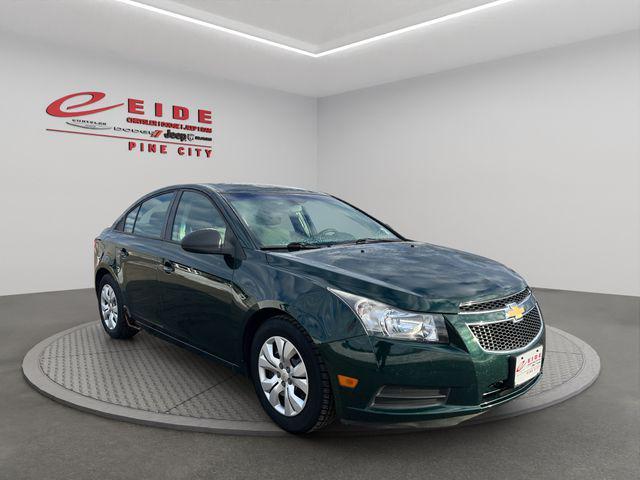 used 2014 Chevrolet Cruze car, priced at $4,000