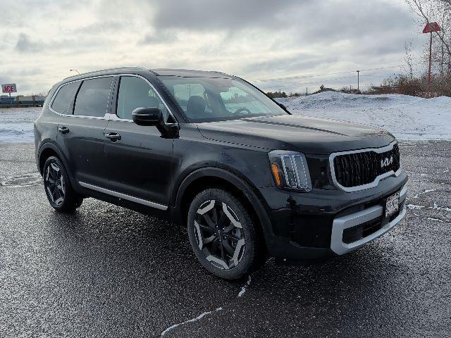used 2025 Kia Telluride car, priced at $41,000