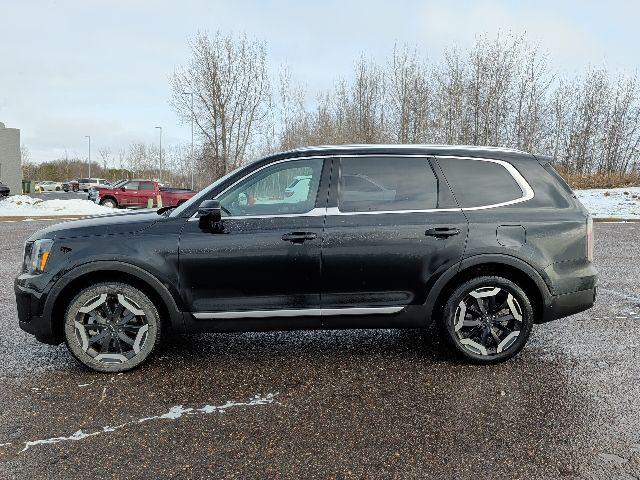 used 2025 Kia Telluride car, priced at $41,000