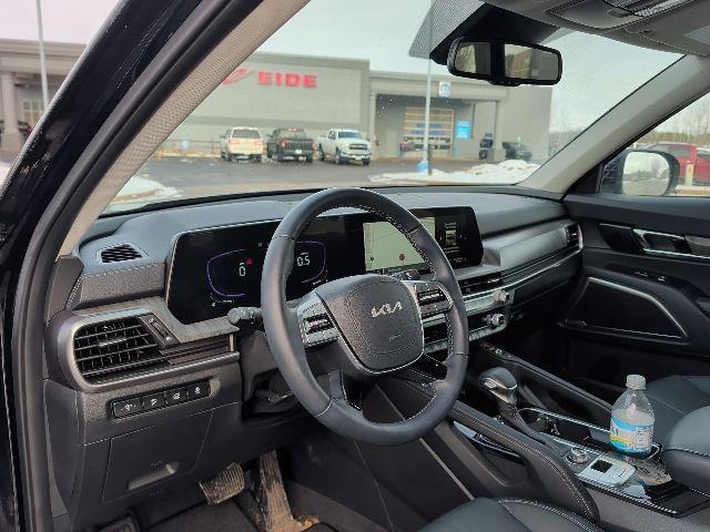 used 2025 Kia Telluride car, priced at $41,000