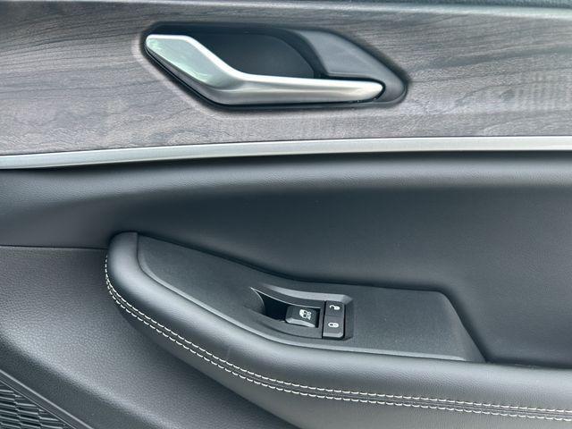 new 2025 Jeep Grand Cherokee car, priced at $46,851