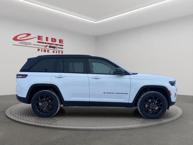 new 2025 Jeep Grand Cherokee car, priced at $46,851