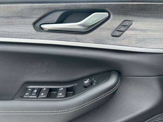 new 2025 Jeep Grand Cherokee car, priced at $46,851