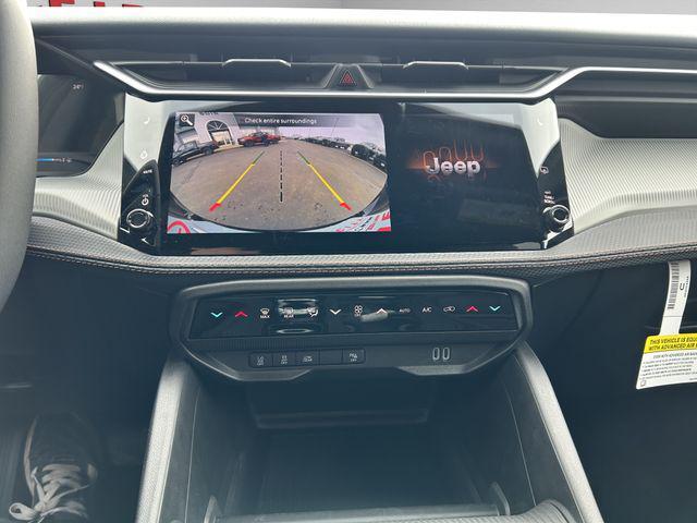 new 2026 Jeep Cherokee car, priced at $44,102