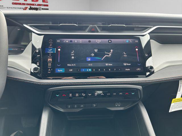 new 2026 Jeep Cherokee car, priced at $44,102