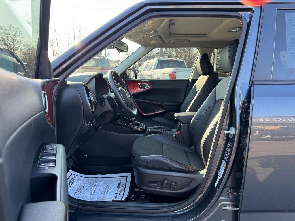used 2021 Kia Soul car, priced at $21,999