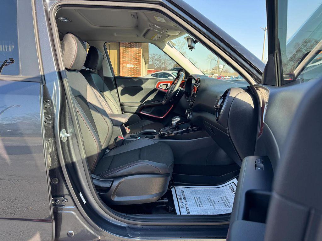 used 2021 Kia Soul car, priced at $21,999