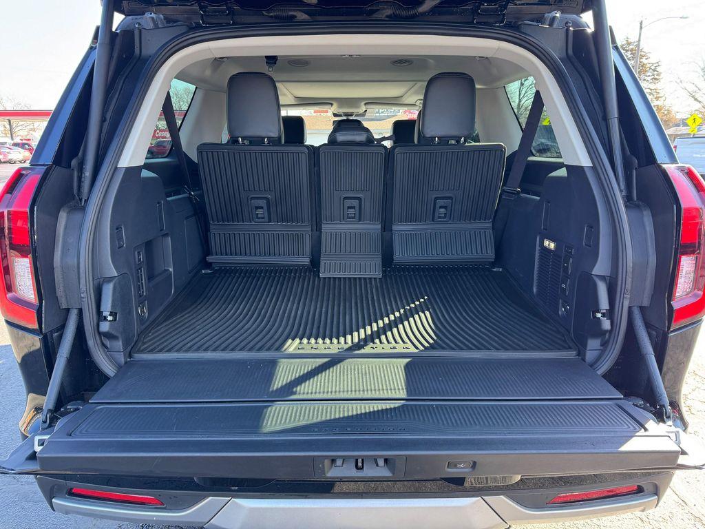 used 2025 Ford Expedition Max car, priced at $76,998