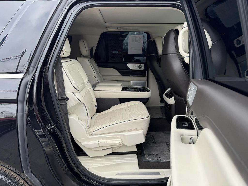 used 2023 Lincoln Navigator car