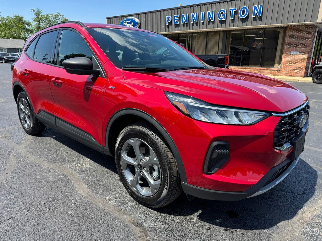 used 2025 Ford Escape car, priced at $27,998