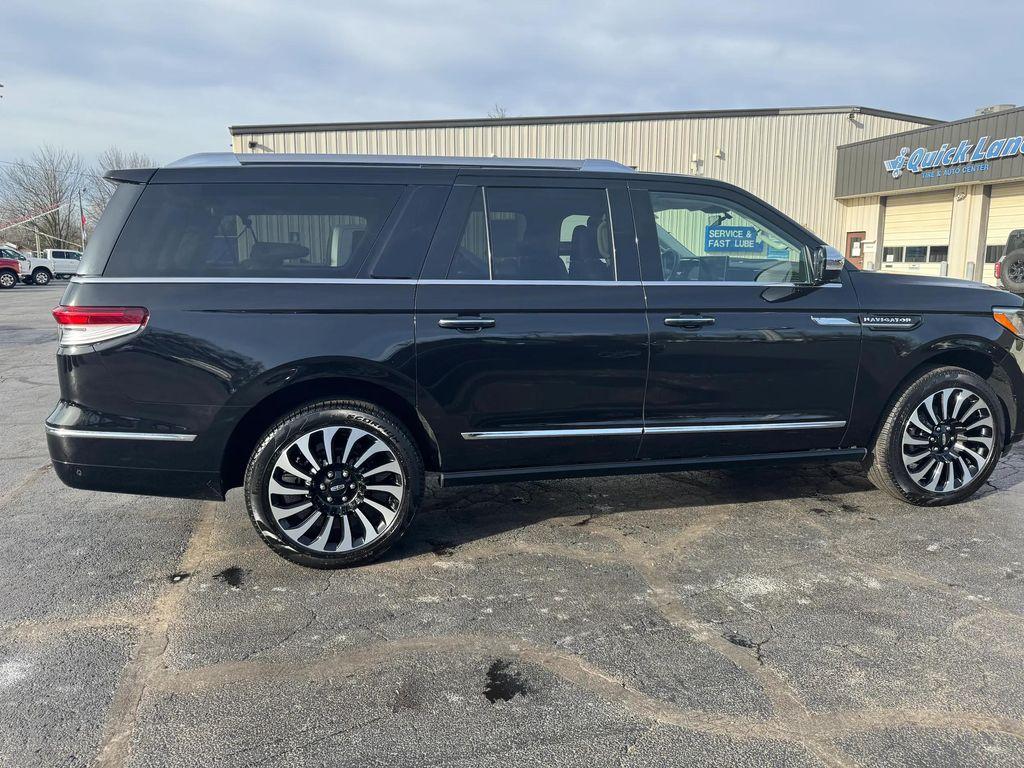 used 2024 Lincoln Navigator car, priced at $82,998