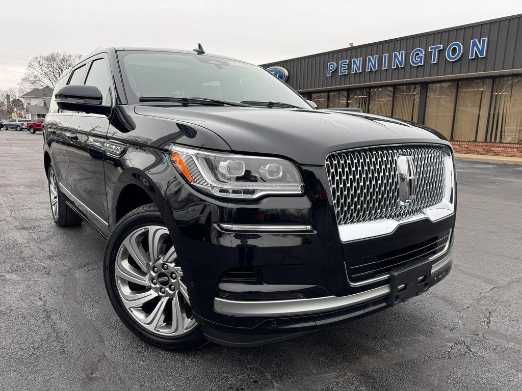 used 2024 Lincoln Navigator car