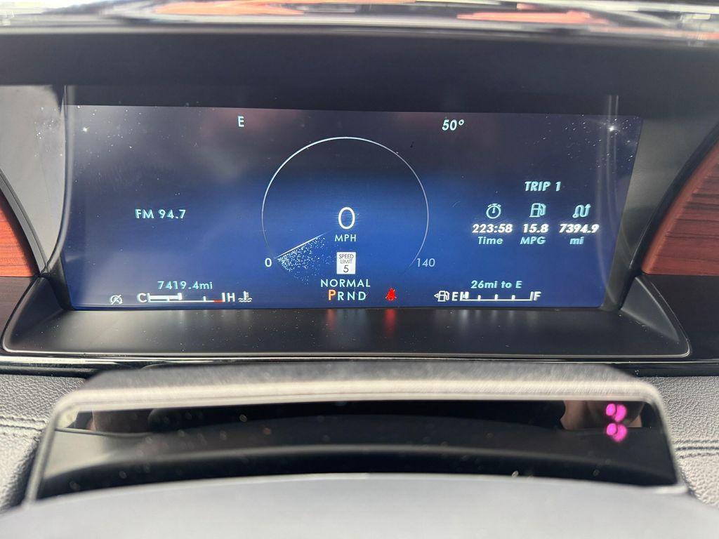 used 2024 Lincoln Navigator car