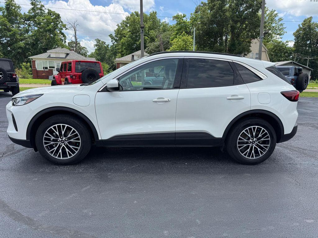 used 2023 Ford Escape PHEV car