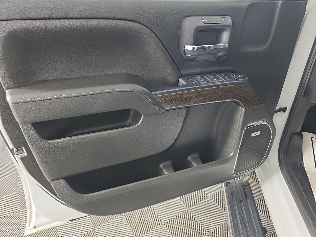 used 2018 GMC Sierra 1500 car, priced at $27,321