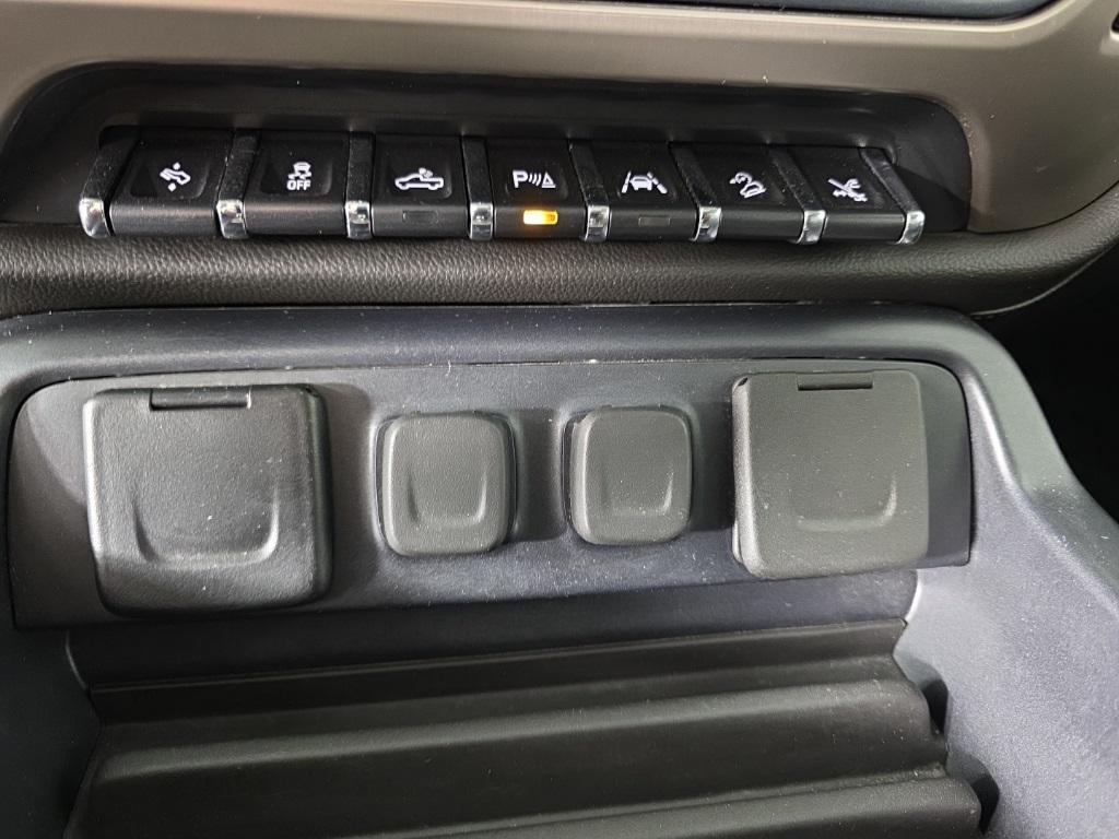 used 2018 GMC Sierra 1500 car, priced at $28,596