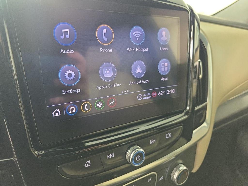 used 2022 Chevrolet Traverse car, priced at $17,633