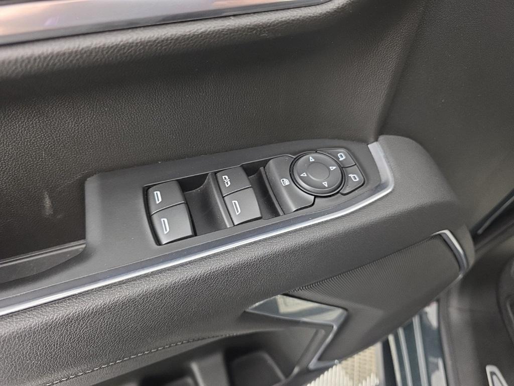 used 2025 Chevrolet Silverado 1500 car, priced at $40,887