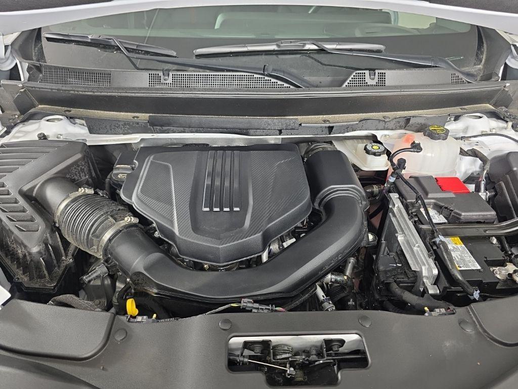 used 2025 Chevrolet Traverse car, priced at $47,401