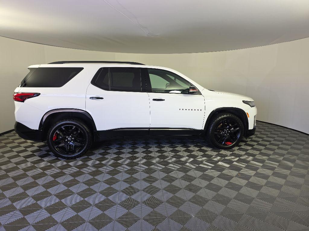 used 2022 Chevrolet Traverse car, priced at $25,420