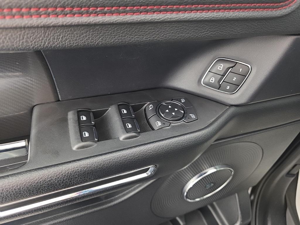 used 2019 Ford Expedition car, priced at $21,976