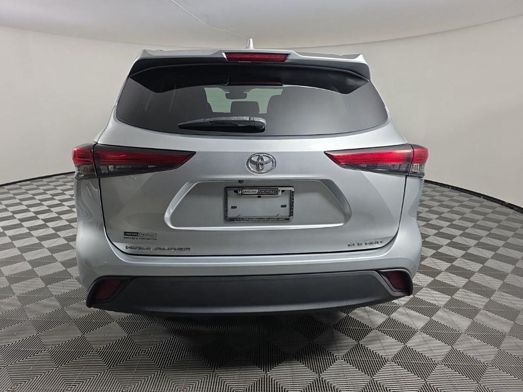 used 2021 Toyota Highlander car, priced at $25,722