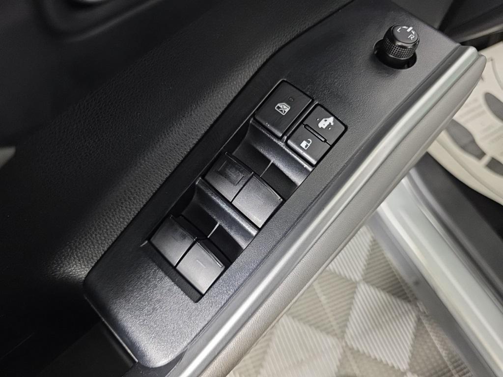 used 2021 Toyota Highlander car, priced at $26,991